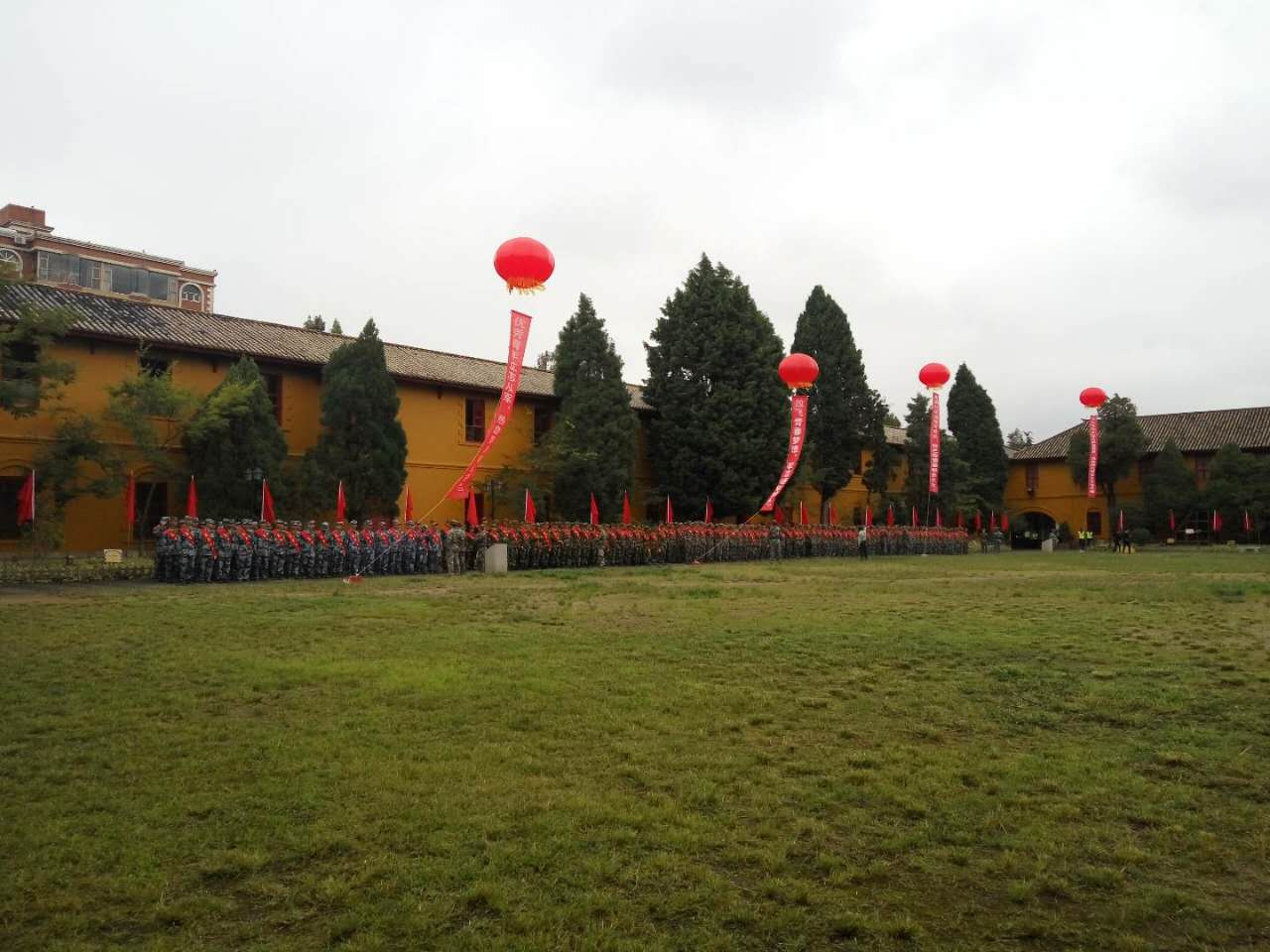 D:\公司活动照片\活动现场照片\2017年云南省新兵出征仪式\43824573837051232.jpg
